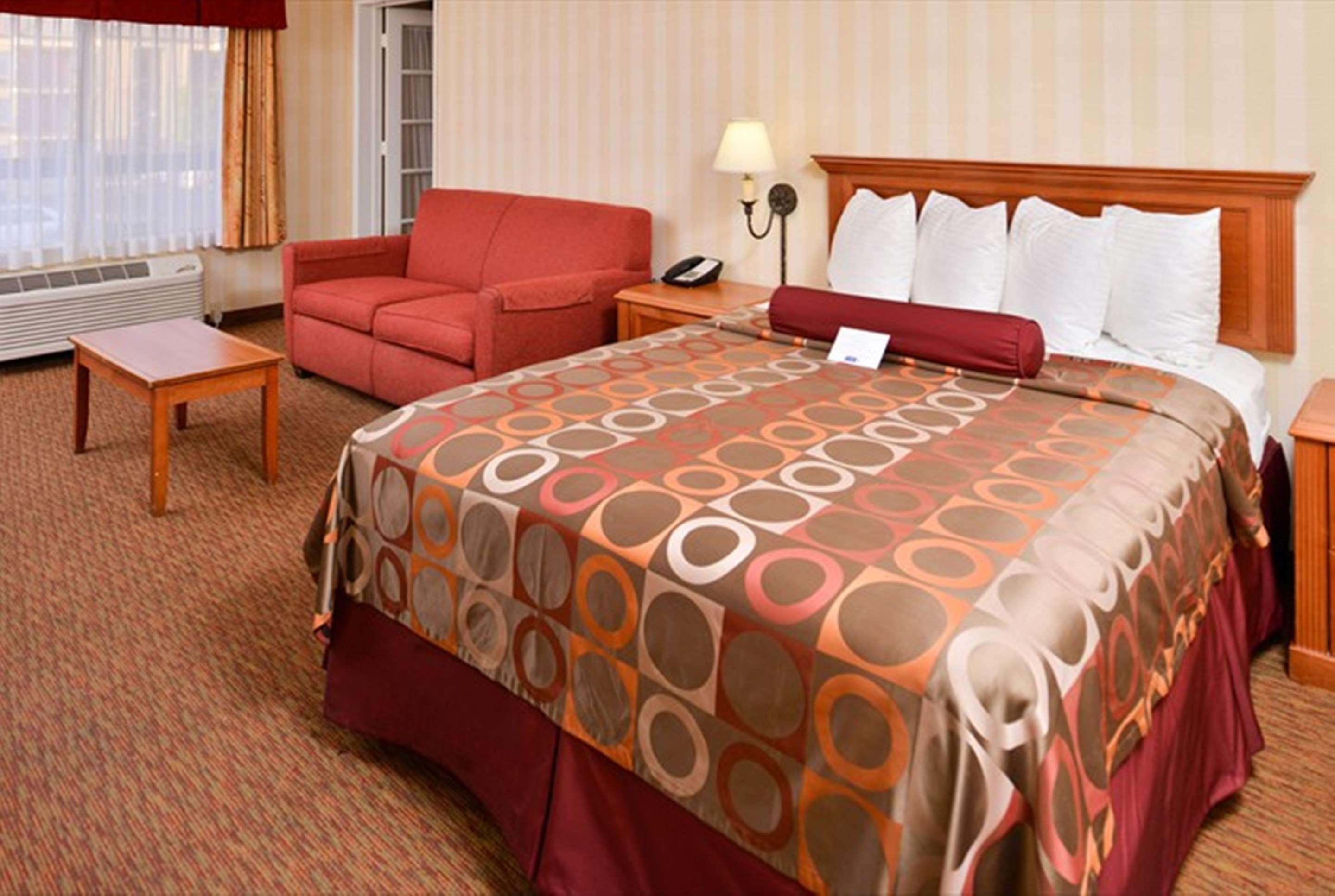 Best Western Plus Raffles Inn & Suites Anaheim Zewnętrze zdjęcie