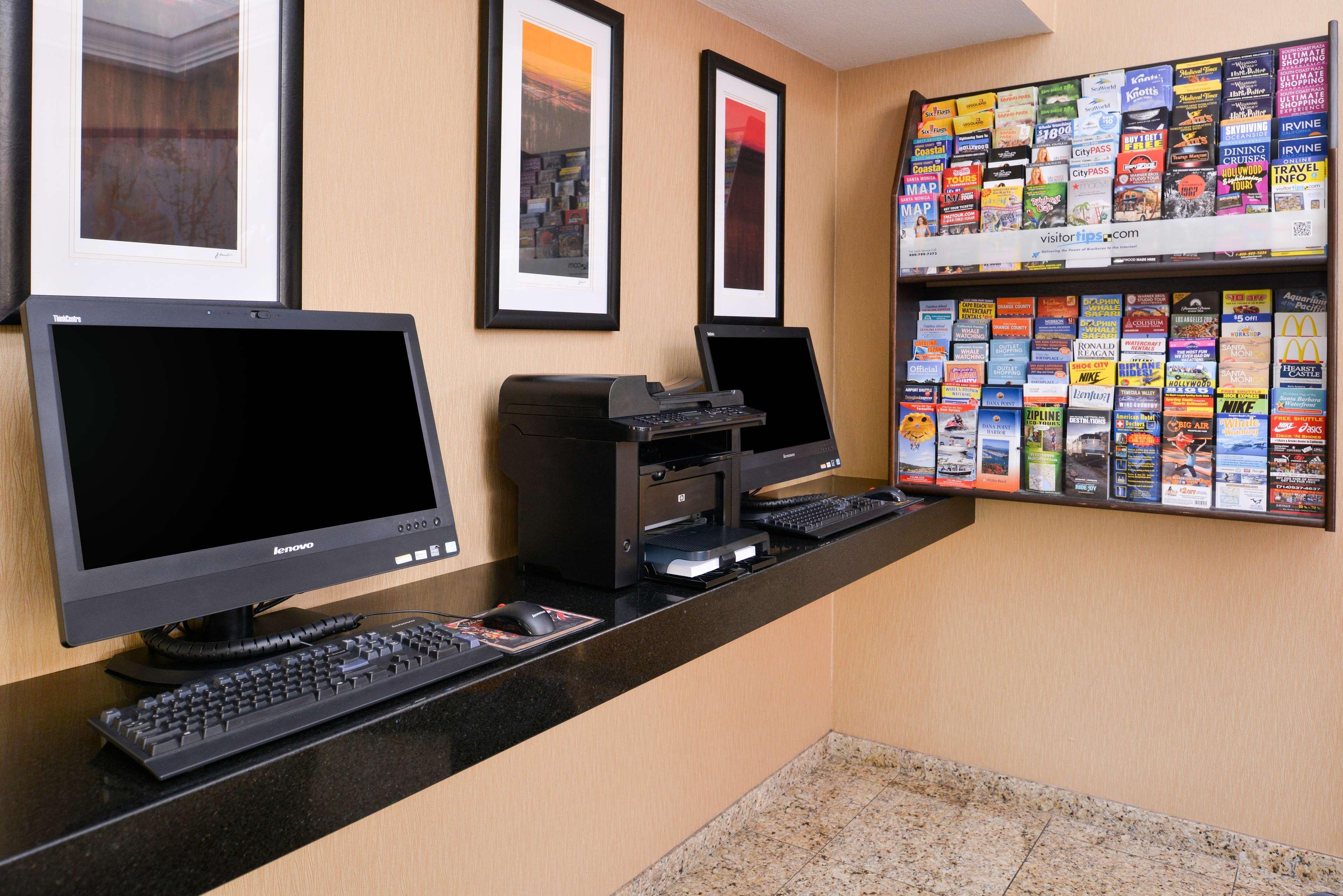 Best Western Plus Raffles Inn & Suites Anaheim Zewnętrze zdjęcie