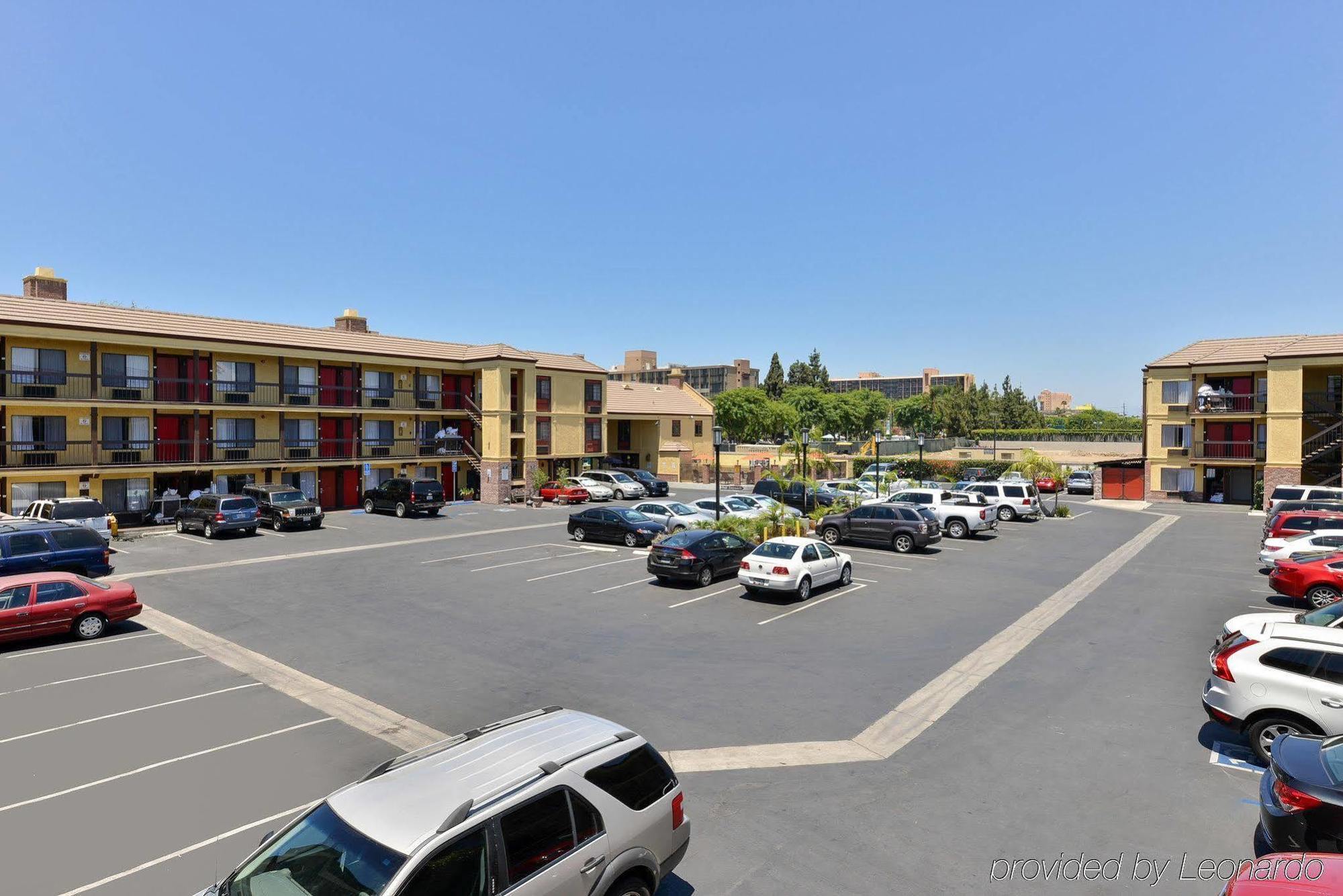 Best Western Plus Raffles Inn & Suites Anaheim Zewnętrze zdjęcie